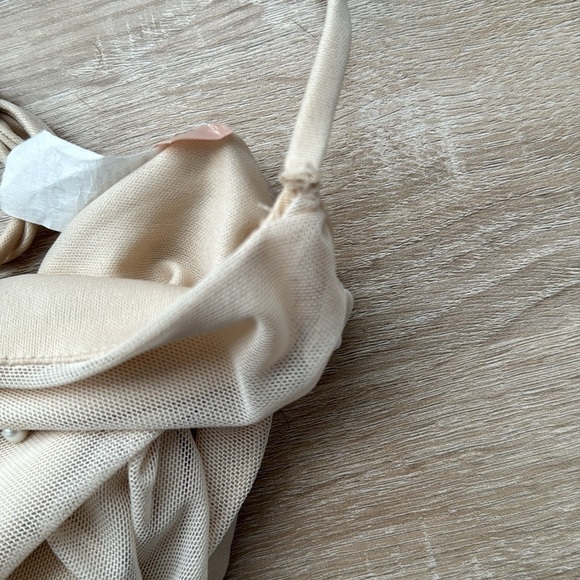 MistyRose Sheer Pearl Studs Open Back Crop Top | SIZE S - Picture 8 of 8